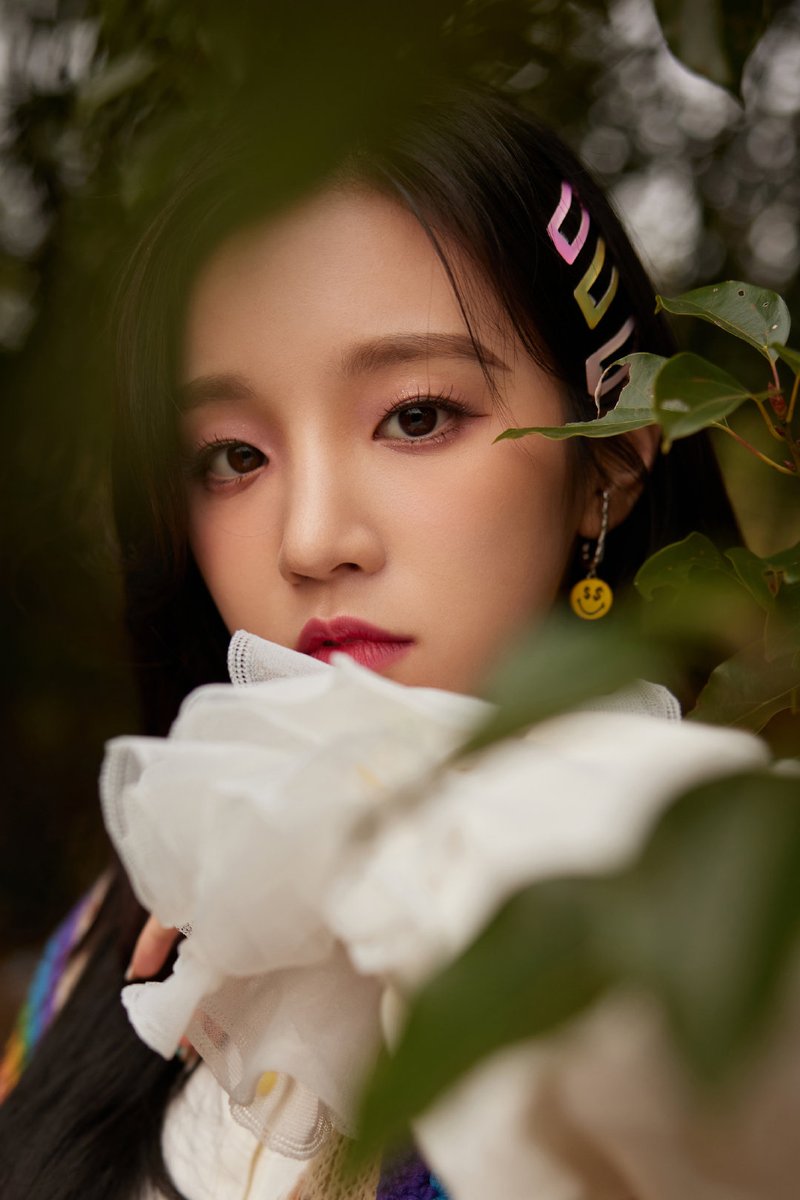 GCDPICTURES's tweet photo. 📸➜ T Entertainment Weibo Update with Yuqi: 021221 | @G_I_DLE

❤️+💬: https://t.co/RE0Hai8u9S
#GIDLE #여자아이들 #우기 https://t.co/Xrdw45bmRW
