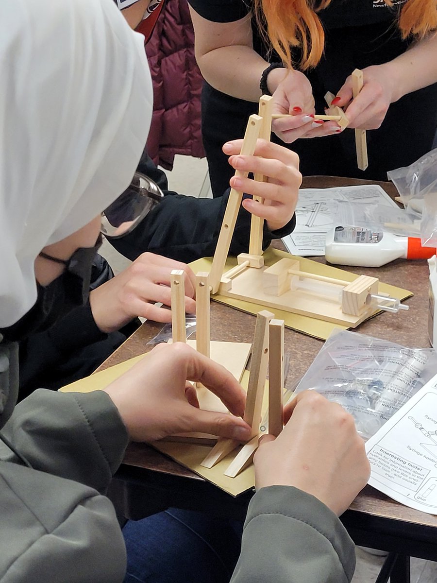 ANC_of_NL's tweet photo. In St. John's last week, @Skills_NL met with our students, including young Afghan newcomers.

Students who left their homes due to conflict took part in activities, learned new skills, and made new friends.

https://t.co/cpu9IL8znH https://t.co/l1eeZbBzCv