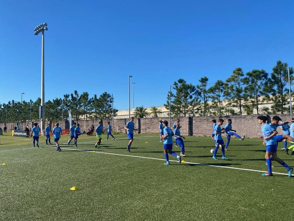 Our #USLAcademy team is playing this weekend at the USL Academy National Playoffs in Tampa, FL.

They started with a tough game against Weston FC this morning, but will bounce back tomorrow and #EARNIT  

#iplayssa #ssaeilte #ssasoccer #ssaKINGS