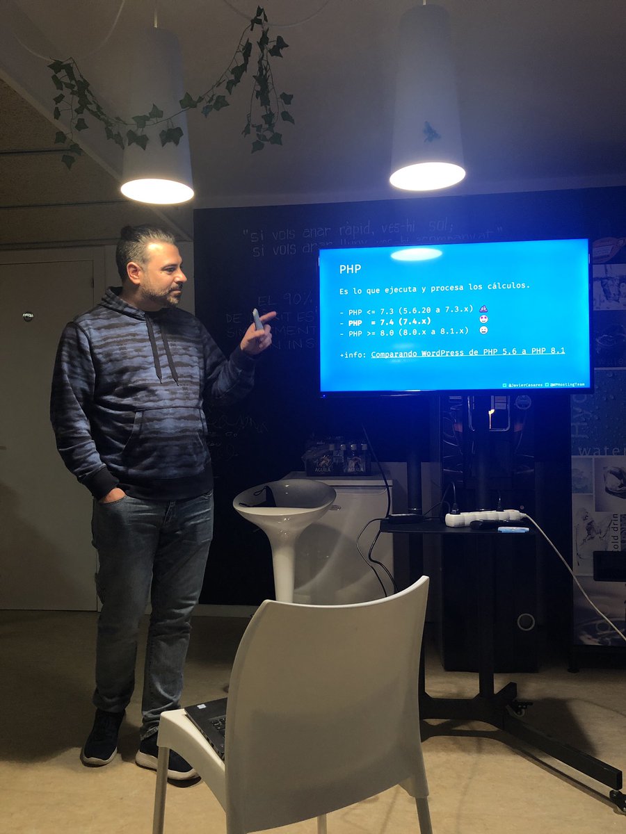 Les recomanacions d'en <a href="/JavierCasares/">Javier Casares</a> per optimitzar les nostres instal.lacions de #WordPress 🙌 
A dia d'avui, per exemple, la versió de #PHP estable i recomanada per utilitzar WordPress és la 7.4 🚀 
Seguim amb més exemples! <a href="/CoEspai/">CoEspai Coworking & Hub Creatiu</a>