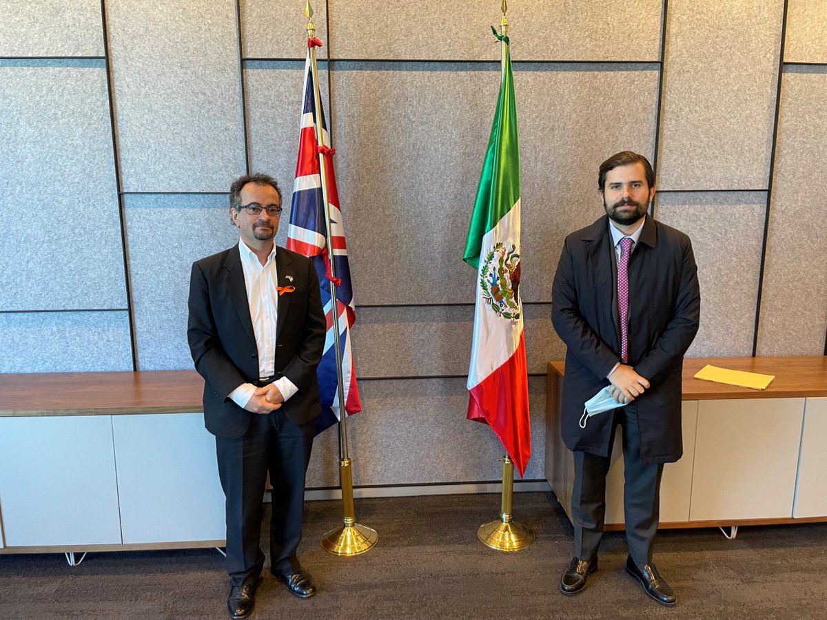 UKinMexico's tweet photo. .@JonBenjamin19 y nuestro equipo comercial se reunieron con @COFEPRIS, para discutir las prioridades bilaterales en el sector salud. 
Confiamos sea el inicio de una serie de proyectos de colaboración que reforzarán la relación #UKMX🇬🇧🇲🇽 #UnitedByFriendship https://t.co/fcsFTVWNmq