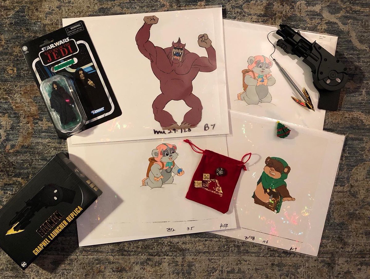 FrankTodaroVO's tweet photo. #SDCC haul
#AnimationCells #ActionFigures #GalaxyQuest #Aliens #BTTF #MartyMcFly #Ewoks #Wicket #Kneesa #MotU #ShadowBeast #DnD #Emperor #RotJ #Dune #PaulAtreides #Batman #GoldenGirls #TheJeffersons #MaxFleischer #Grampy #Thundercats #Slithe #Transformers #Starscream #Metropolis https://t.co/1q5GZxAGAE