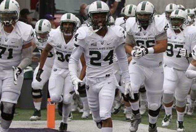 MasonJuergens's tweet photo. After a great conversation with @SkylerFulton I am blessed to have received my first offer from Portland State University! @OlyBearFootball @BrandonHuffman @RylandSpencer @CaliDQ @HEIRCoachTy @PrepRedzoneWA @CascadiaPreps @psuviksFB @CascadiaPreps https://t.co/OwOzQmc3OY