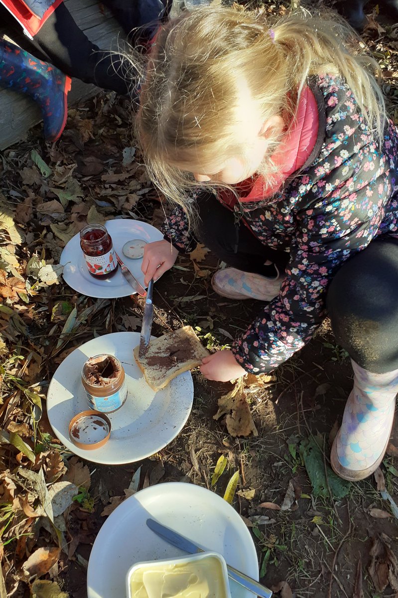 RogietPrimary's tweet photo. After lots of preparation and developing our skills, #rpsdosbarth2 toasted bread over the fire, with a choice of butter, jam or chocolate spread 😋
Everyone was responsible, safe and showed perfect manners; a reminder of how a simple "please" or "thank you" can make someone's day https://t.co/LHTOc41iDt