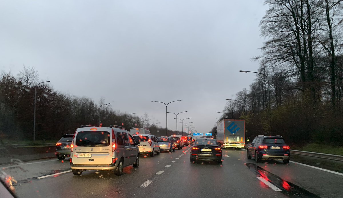 lebelino2's tweet photo. Télétravail… #RUsure ? https://t.co/JVX4spX2s7