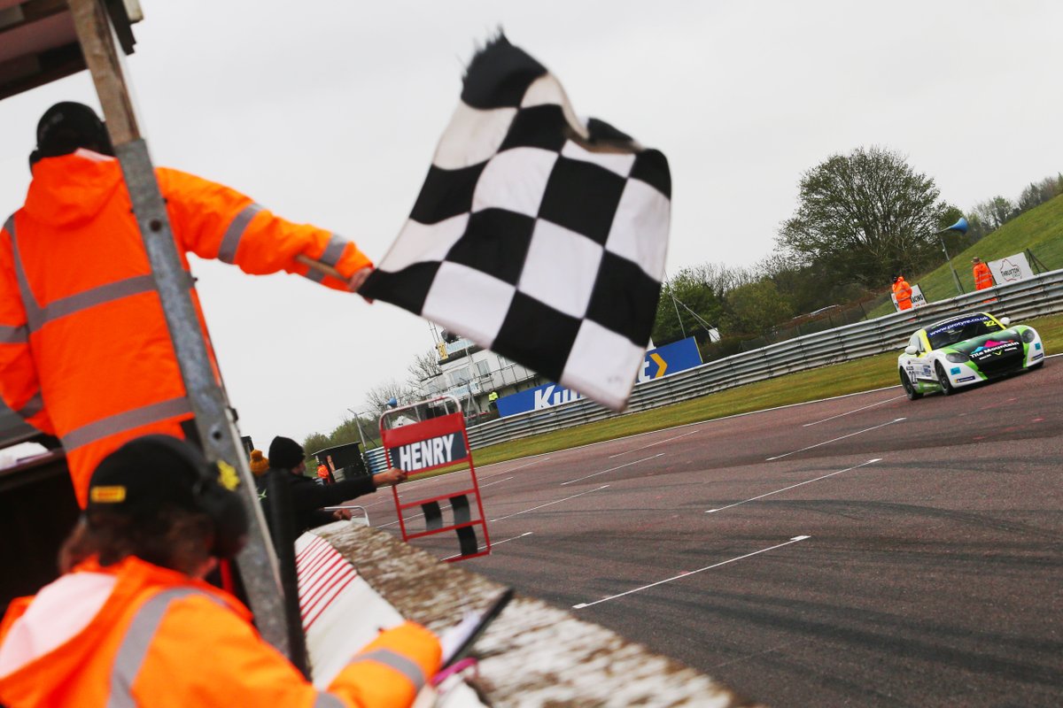 Opening the season at Thruxton in the Ginetta GT5 Challenge, <a href="/msmarksteel/">Mark Steel</a> claimed an early podium to give his season a boost.
