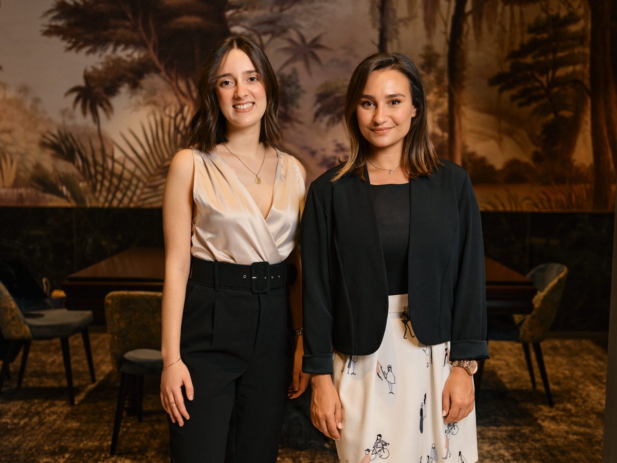 Glion alumni Rita Amorim and Bonn Paramacharoenroj won the trophy of Best Professional Success at the Hospitality ON awards 2021!
Les Roches alumni Zoé Tudela and Kshitij Gandhi were finalists for the prize. 

Read more: lnkd.in/eM9PtSWX
<a href="/GlionNews/">Glion Institute of Higher Education</a> <a href="/LesRochesNews/">Les Roches Global Hospitality Education</a>