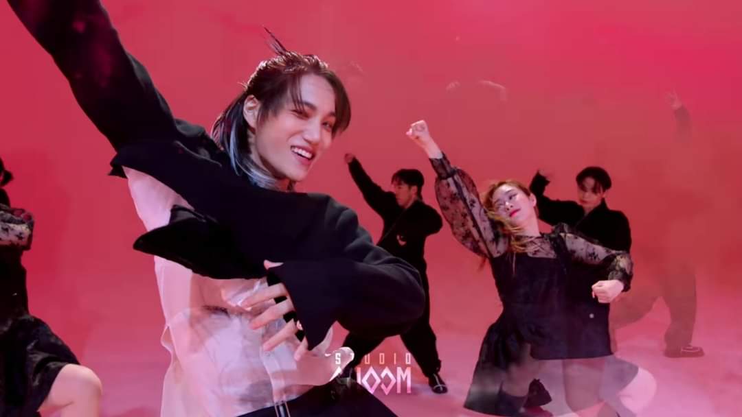 ACEKAIPeru's tweet photo. 🐻|| #KAI PRESENTARÁ "PEACHES" EN STUDIO CHOOM.

Jongin hace un año presentó 'Mmmh' y ahora presentará 'Peaches' en su regreso como solista. 
✓ https://t.co/t1FfCfmP8J ✨

#엑소카이 #카이 #カイ #金钟仁 https://t.co/OlNotq579p