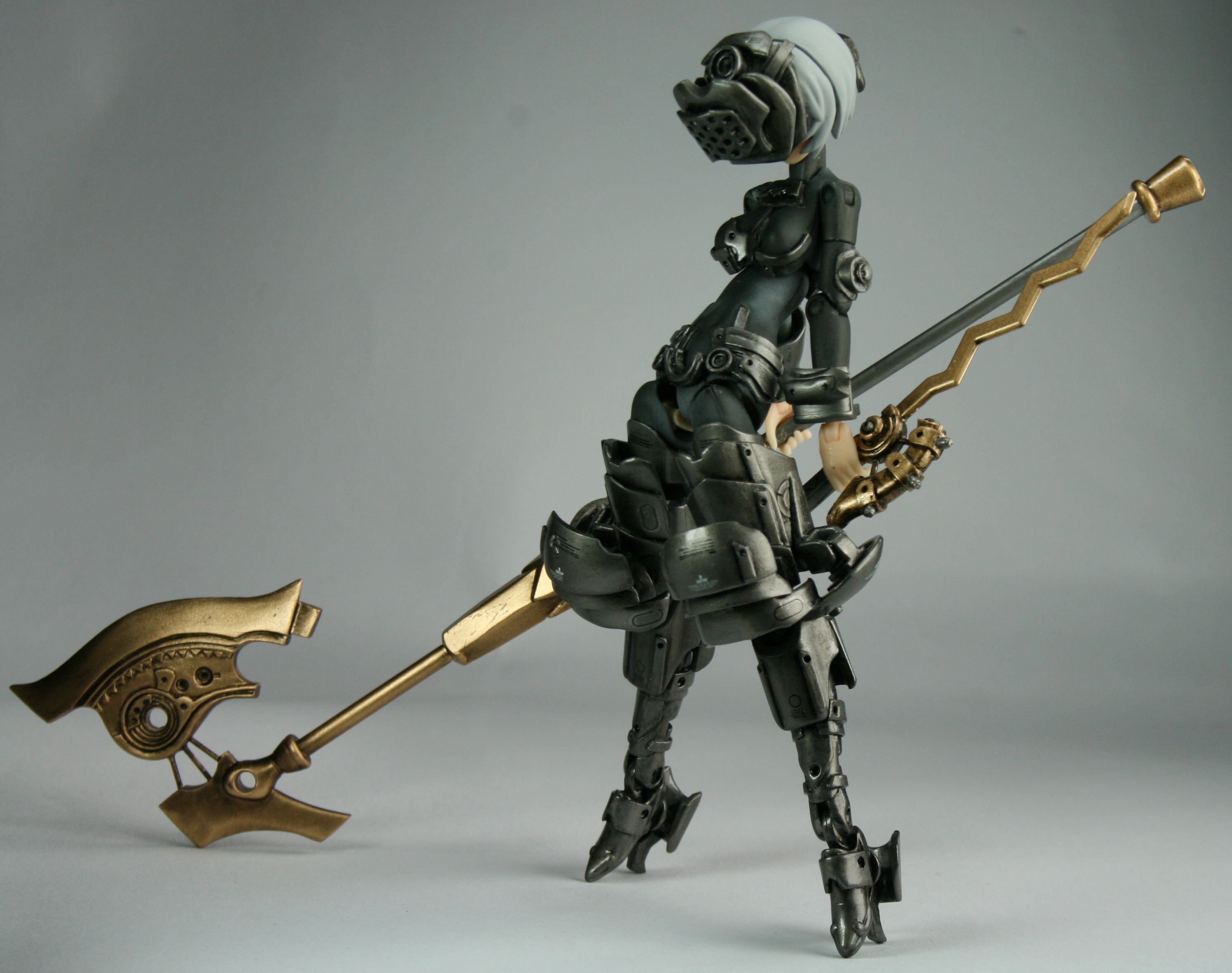 見た人も無言で斧を構えた何かをあげる Twitter Search Twitter