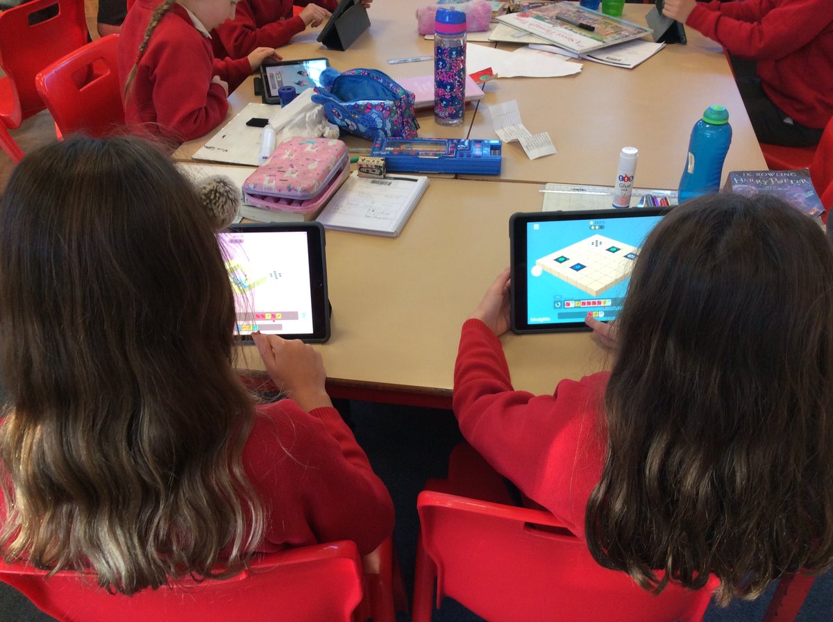 JesseGray_5J's tweet photo. Super coding on Rodocodo this afternoon!
#ComputingatJG https://t.co/POdLquxZux
