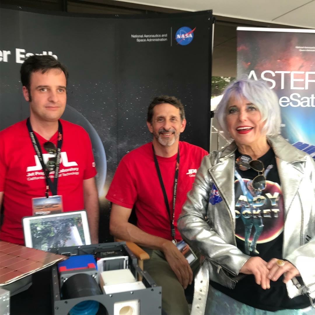 LadyRocketSpace's tweet photo. Always go โฆ@NASAJPLโฉ !At #pasadena @nasajpl open house few years;beginning of โฆโฆ@LadyRocketSpaceโฉ #Foundation #MarsInspiration program now full #Mars speed in #Zagreb students and โฆ@slickbobiโฉ . Today at #ArtBasel launch of https://t.co/Kf68SuTbxS #MoonNFT https://t.co/zMPU7O6Mjy