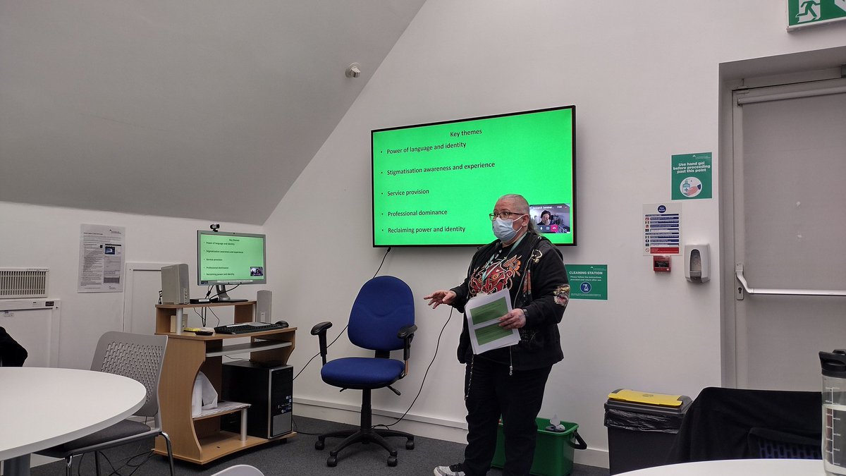 UGlos Psychology (@uglospsych) on Twitter photo Yesterday, our and @uogsocandcrime #PhD student <a href="/DonnaBradbury12/">Dr Donna Bradbury</a> presented her #research at the <a href="/UoGNatSocSci/">School of Natural & Social Sciences</a> #researchseminar series. 
She shared her research on #BorderlinePersonalityDisorder and the #stigma that comes with the diagnosis. Yesterday, our and @uogsocandcrime #PhD student <a href="/DonnaBradbury12/">Dr Donna Bradbury</a> presented her #research at the <a href="/UoGNatSocSci/">School of Natural & Social Sciences</a> #researchseminar series. 
She shared her research on #BorderlinePersonalityDisorder and the #stigma that comes with the diagnosis.