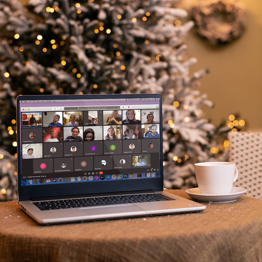 Soluntech's tweet image. We are happy to receive the last month of the year!
We want to close 2021 with a flourish, that’s why the team&apos;s attitude and unity are essential.
We are already eager to know what #TechSanta will bring us.🎄📱🎅🏻
#digitalworkers #ChristmasIsComing🎄