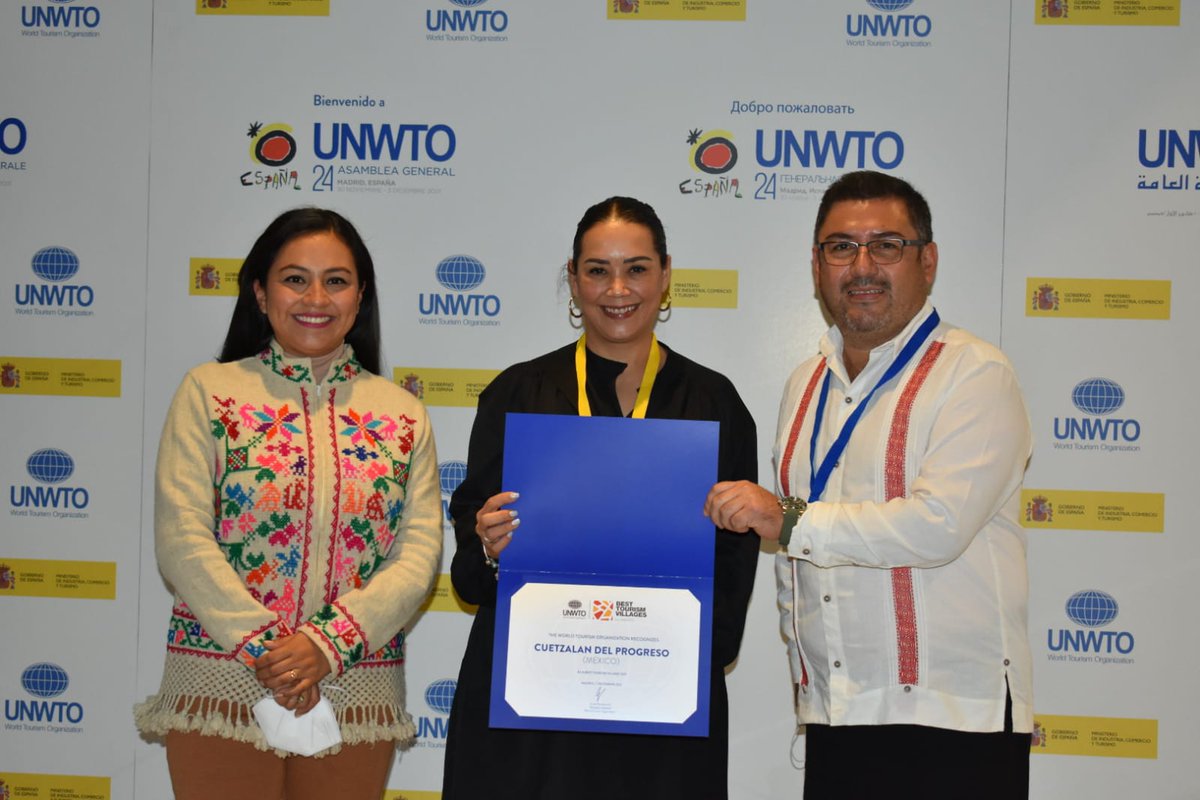 Gob_Puebla's tweet photo. El reconocimiento que hizo la Organización Mundial del Turismo (@UNWTO) a Cuetzalan como #BestTourismVillages enorgullece a Puebla, es un galardón a la gente del Pueblo Mágico que se dedica al turismo, enfatizó el gobernador @MBarbosaMX al realizar una felicitación. https://t.co/ez2ILfhN9p