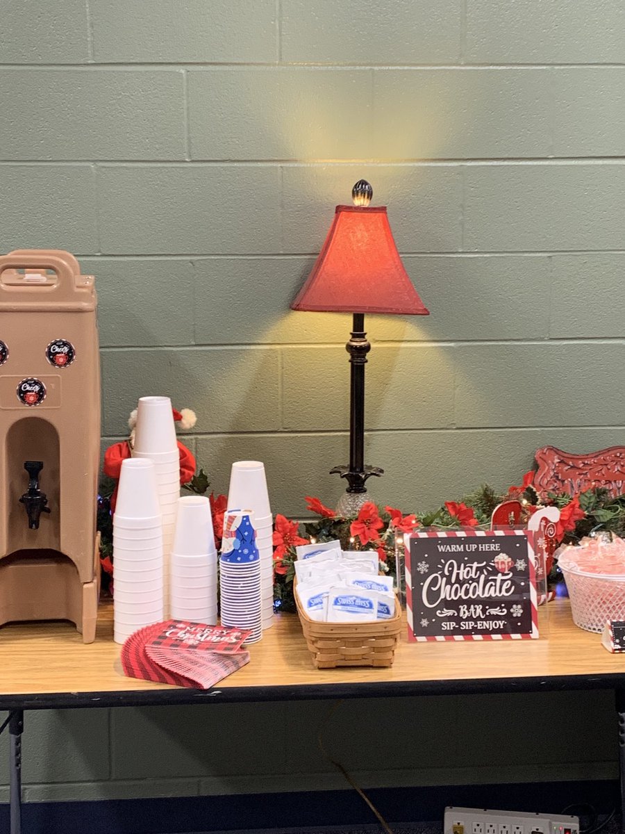 SharonHavard's tweet photo. Thanks to our secretary Maria for making this day special #eddelem #misdliveskind https://t.co/62Z7fgf2oM