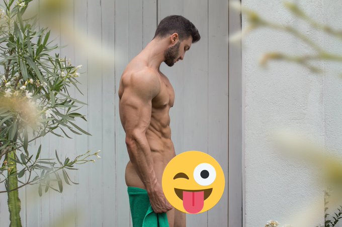 🎁🎁🎁 Christmas promo for new member 5$/month  Join now unlock all my photo and hot video  👇👇👇 https://t