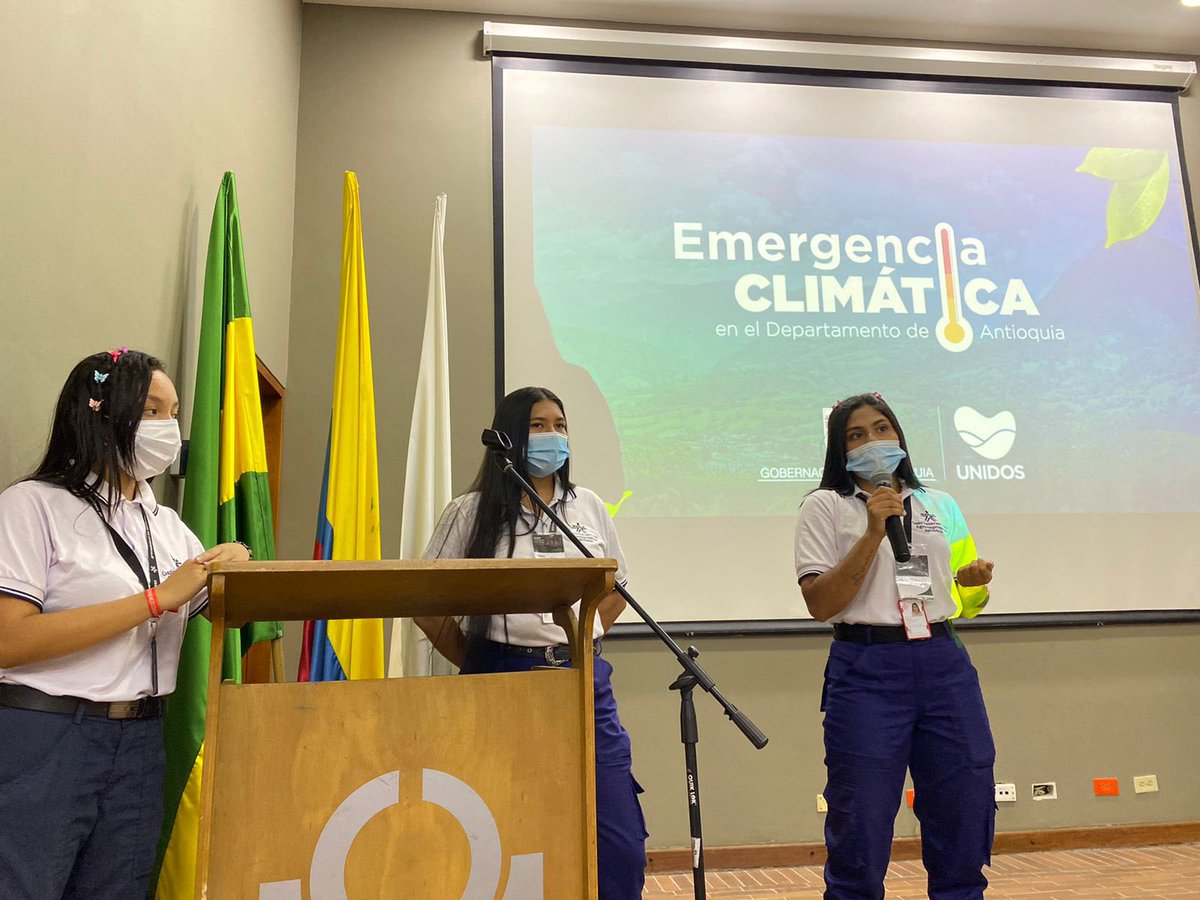 SENA_Antioquia's tweet image. #AestaHora En Caucasia realizamos el foro “El Bosque y la Vida” 🌳☘️🌎un espacio para proteger los bosques, la biodiversidad, el aire, los recursos hídricos y la productividad agropecuaria, 💧💚promoviendo acciones para un desarrollo sostenible en la región #SENASostenible🌿