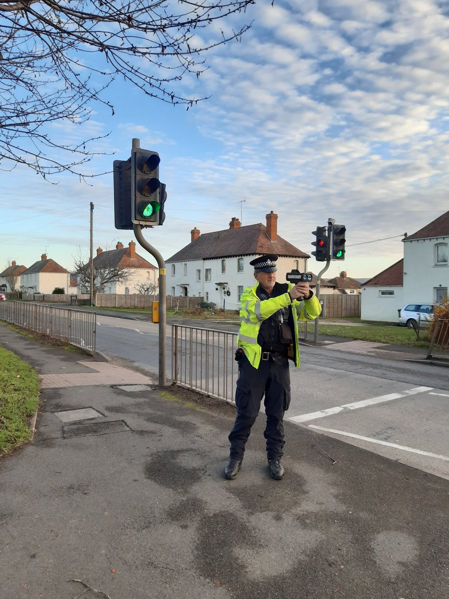 Evesham SaferNeighbourhoodTeam doing speed enforcement in Badsey today. #SaferRoads #CommunityPolicing #WestMerciaPolice