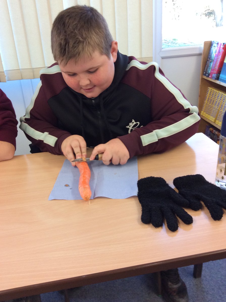 AcademyBrooke's tweet photo. Year 6 have enjoyed DT week: evaluating ingredients available to rationed WW2 Britain; planning a stew suitable for a WW2 soldier; creating said stews (and baking some accompanying bread); and then trying/evaluating their efforts. Future Bake-Off contestants? You never do know! https://t.co/h3tZrL8tVV