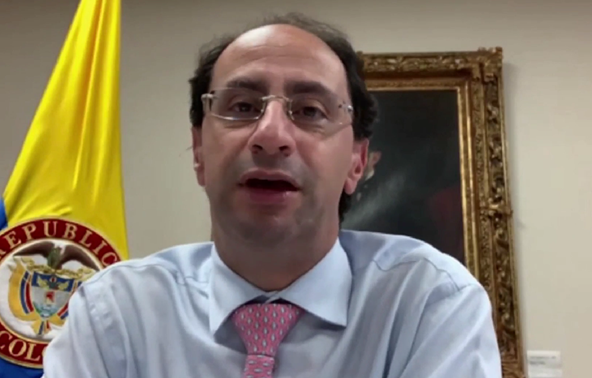 ColjuegosCo's tweet image. “Las cifras que reporta este sector respaldan el buen momento por el que están atravesando los juegos de suerte y azar, y la responsabilidad que han asumido en ser parte importante en la reactivación social y económica de nuestro país”: Ministro de Hacienda, José Manuel Restrepo.