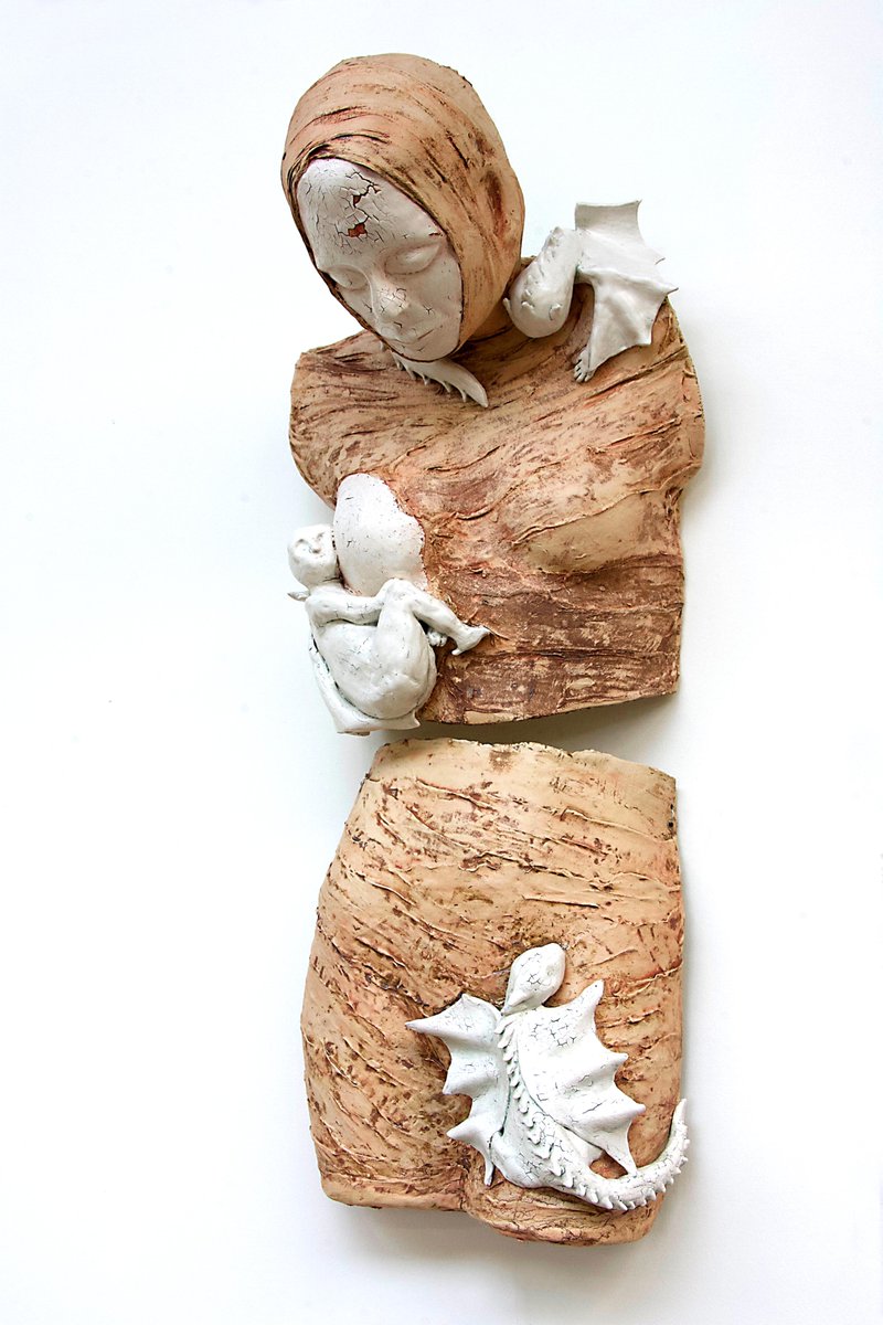 ExhibitHere's tweet photo. Introducing Penelope Pendle Hayes

See Penelope’s thought-provoking ceramic works in #ExhibitHere’s #ArtMazeExhibition at #Bargehouse @OxoTowerWharf from 23 - 27 February 2022. https://t.co/Ffm0EebDX1