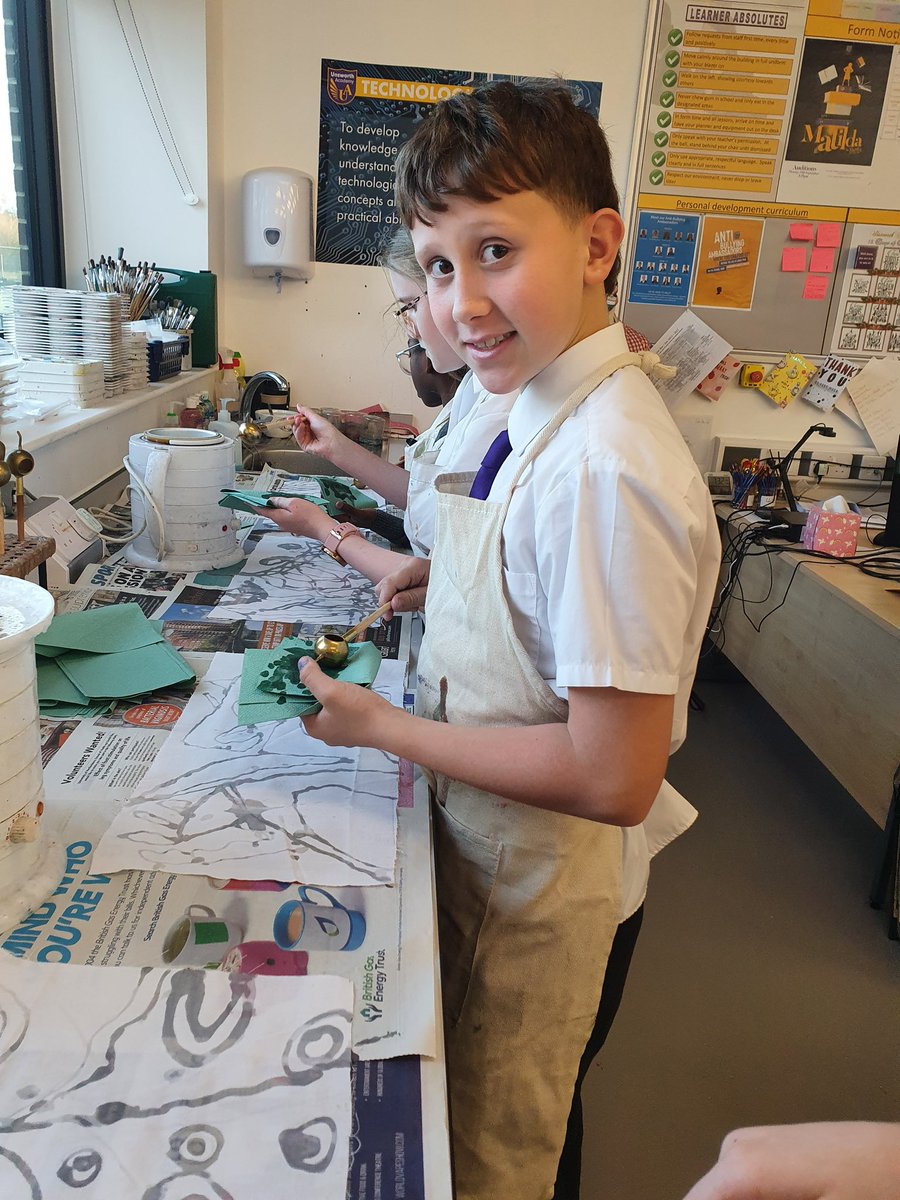 UnsworthAcademy's tweet photo. Next batch of Gaudi inspired wall hangings on the way from year 7 learners!! 
#DTTextiles #needasteadyhand #antonigaudi https://t.co/ecomrjki84