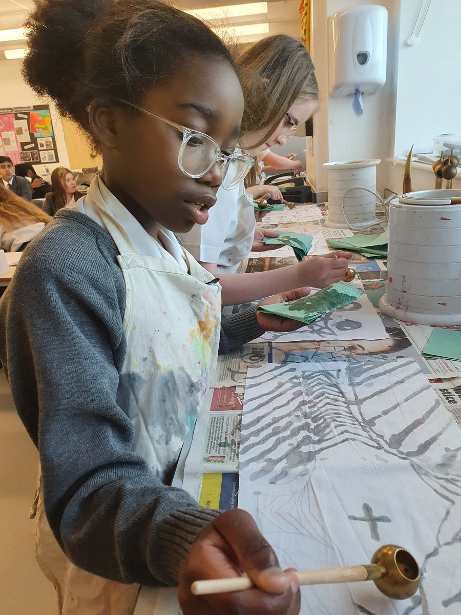 UnsworthAcademy's tweet photo. Next batch of Gaudi inspired wall hangings on the way from year 7 learners!! 
#DTTextiles #needasteadyhand #antonigaudi https://t.co/ecomrjki84