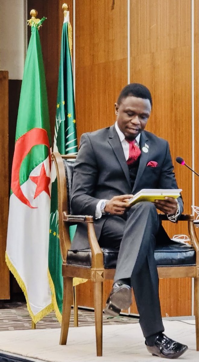 AbabuNamwamba's tweet photo. Good governance is key to peace &amp; security in Africa and the foundation for prosperity. In Oran Algeria I moderated the 1st Interactive Debate on “African Governance Architecture: Reflections on Achievements &amp; Shortcomings” at the AUPSC 8th High Level Seminar on Peace &amp; Security. https://t.co/Ybs8fBMQA0