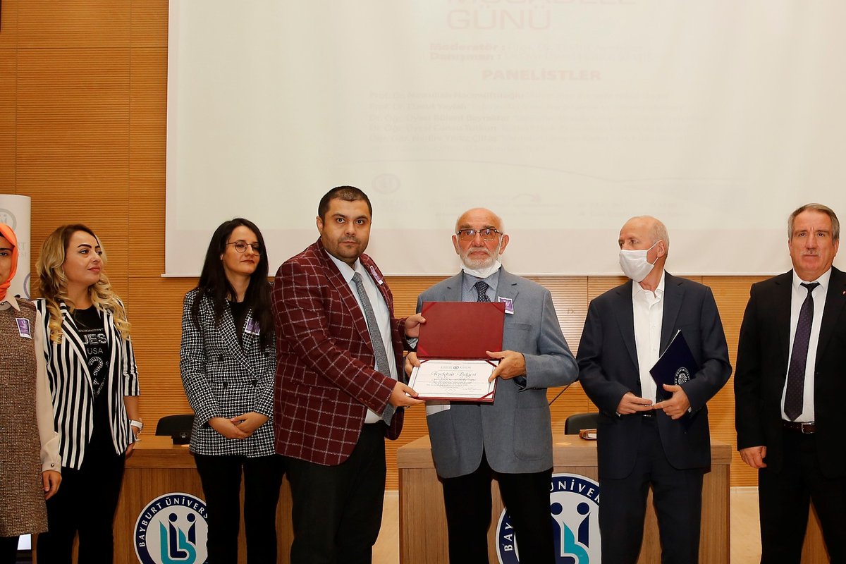 25 Kasım Uluslararası Kadına Şiddetle Mücadele Günü kapsamında düzenlediğimiz ‘Kadın ve Erkeği Doğru Anlama’ başlıklı panelimize katılım sağlayan tüm konuşmacılarımıza ve misafirlerimize şükranlarımı sunuyoruz.