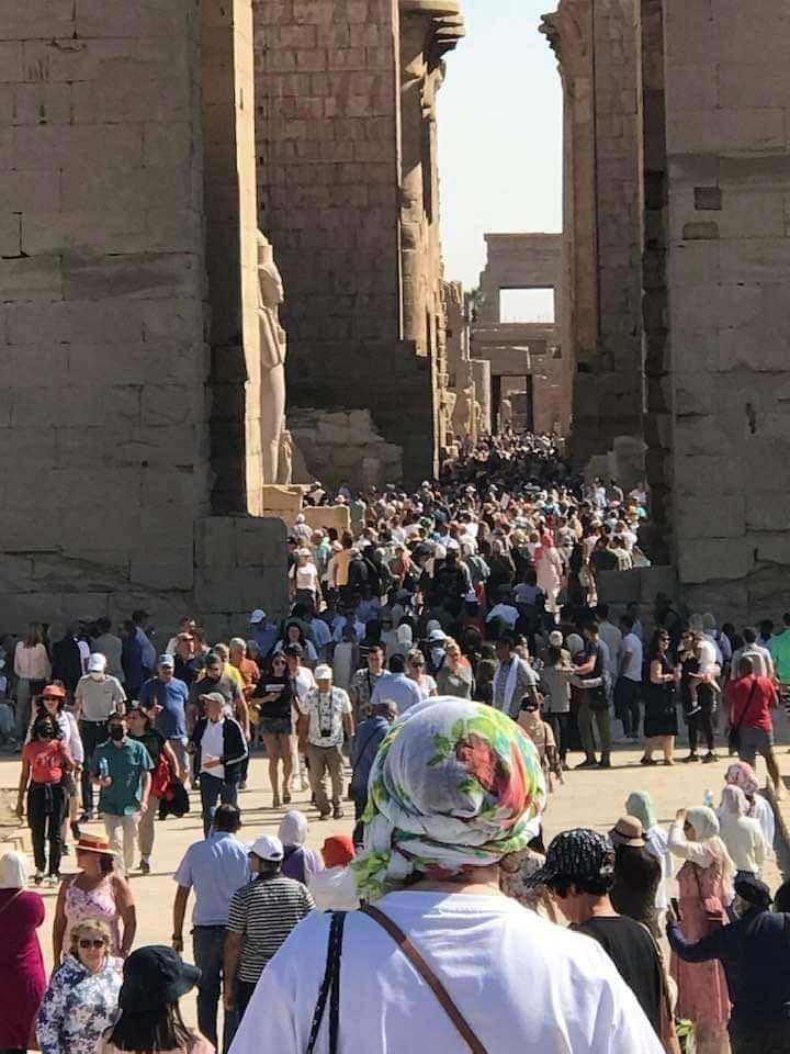 engazatmasr2020's tweet photo. صورة رائعة لمعبد الكرنك اليوم ❤️
مصر عادت شمسك الذهب ☀️🇪🇬 https://t.co/Ex5CUHsPCe