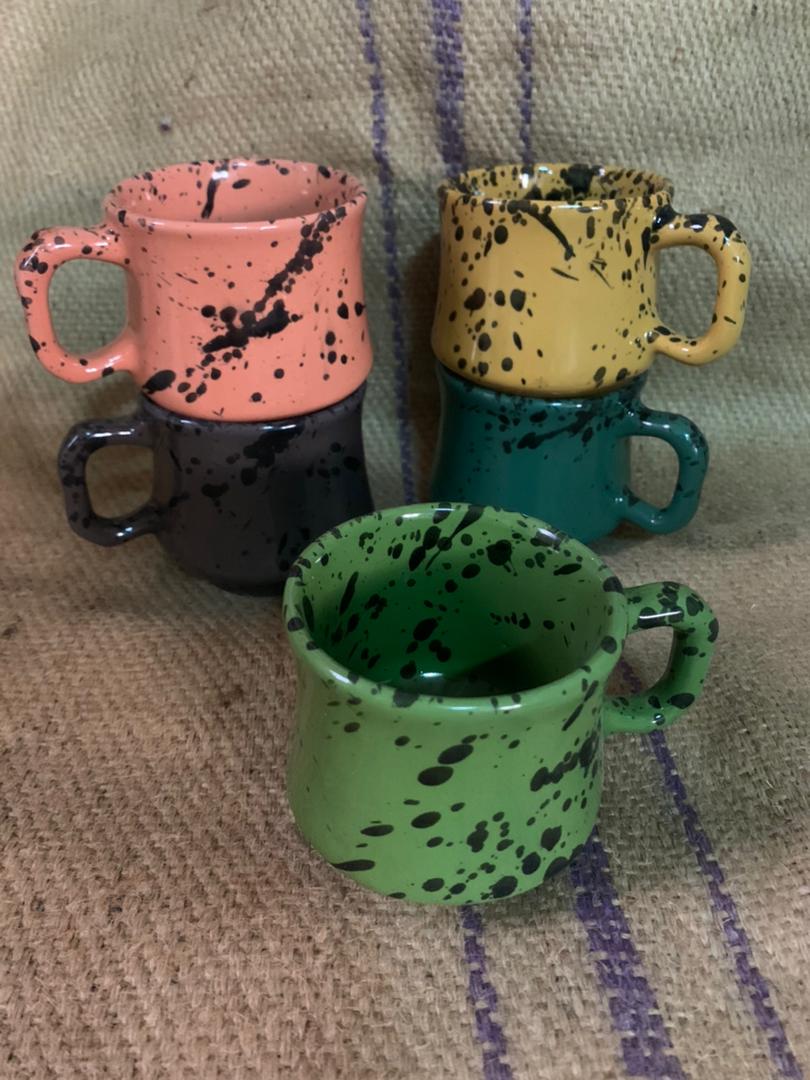 vegartCuba's tweet photo. Hacer una taza de barro es una de las manualidades sencillas y bellas. Se consiguen piezas únicas.
#VegArt https://t.co/xPGTMGL74M