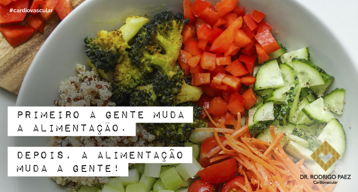 Dr_RodrigoPaez's tweet photo. Você deve saber que alguns alimentos que a gente consome são bem diferentes de como eles são na natureza. Isso porque eles passam por processamentos.

Saiba+: https://t.co/15TcI9p40X

#boaalimentação #alimentossaudáveis #comendobem #alimentosprocessados #innatura #saúde #bemestar https://t.co/RUEuOGpefc
