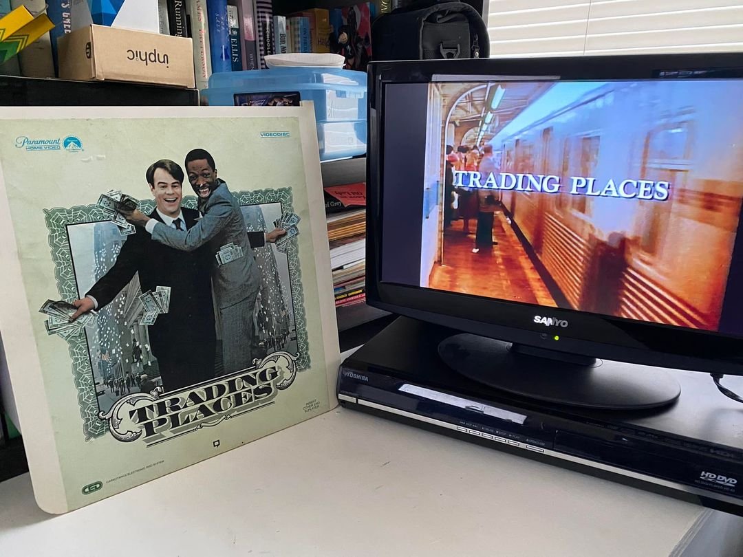 RockVideoRental's tweet photo. Hello Security?
MERRY CHRISTMAS!
#CED #TradingPlaces #EddieMurphy #DanAykroyd #RCASelectavision #VideoDisc #CEDMagic https://t.co/nQliHOTlpT