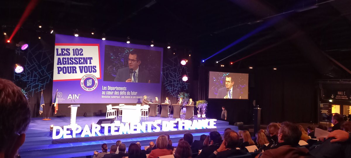 ValerieNouvel's tweet photo. #Numérique : là aussi les @ADepartementsF innovent pour relever les défis du futur @claude_riboulet @Allierdpt Président commission #innovation : pour les #Départements tiers de confiance #solidarités la souveraineté de la Data est essentielle pour réussir l'inclusion numérique. https://t.co/0smvWpyjtC