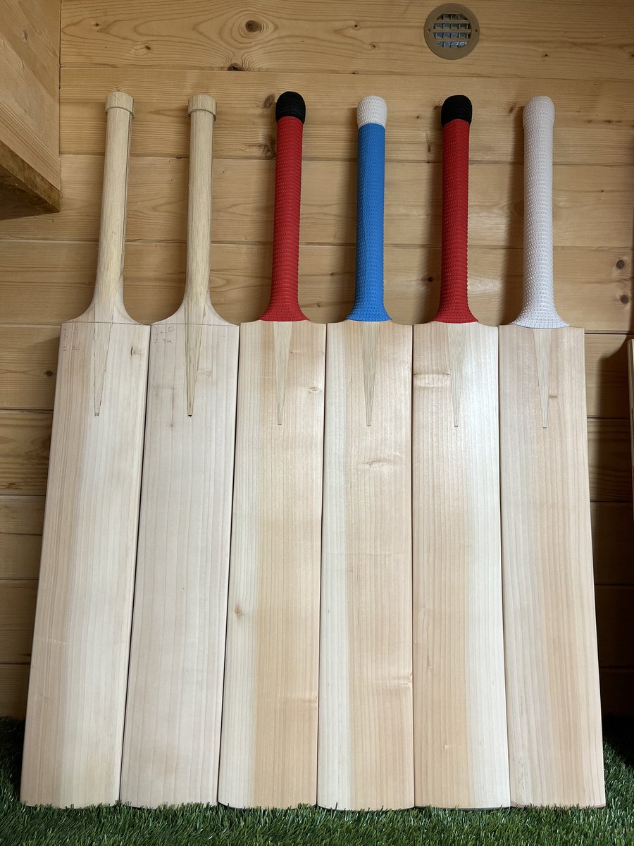 btccricketinfo's tweet photo. How good do these look?! Just a few bats we are currently making up! Get in touch if you’re interested in ordering one of these beauties before it’s to late! Please note bats are not finished &amp; still need more shaping &amp; finishing! All 6 have a lovely light pick ups &amp; go like a 🚀 https://t.co/DMzw6BbdAm