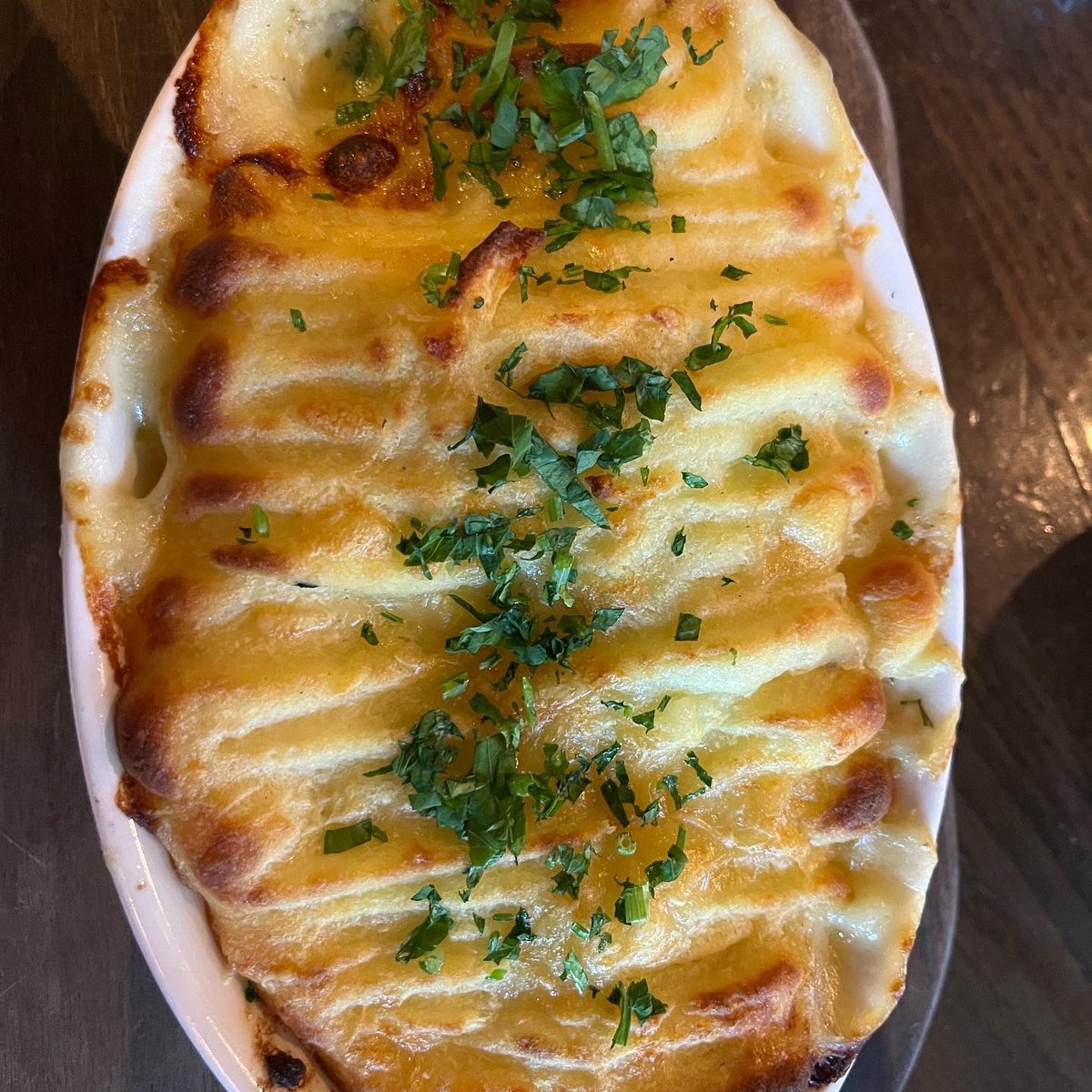SukaKitchen's tweet photo. Winter’s lunch by the river at Cote didn’t let me down with their main. Although the crab starter couldn’t been better but I’ settle for this.

The Presecco was exceptionally nice though.
.
#mamasukasouting #lunch #côte #britishmenu🇬🇧🔪 #fijianinlondon🇫🇯🌺🇬🇧 https://t.co/uRj9gVUv5Z