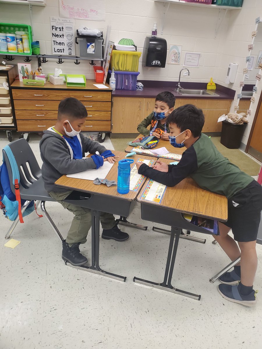 BbesFirstGrade's tweet photo. Enjoying a competitive game of Jeopardy to review 2D Shapes! #teamwork #collaboration #jeopardy #firstgrade #shapes @BallsBluffLCPS https://t.co/aiVsdnqyRR