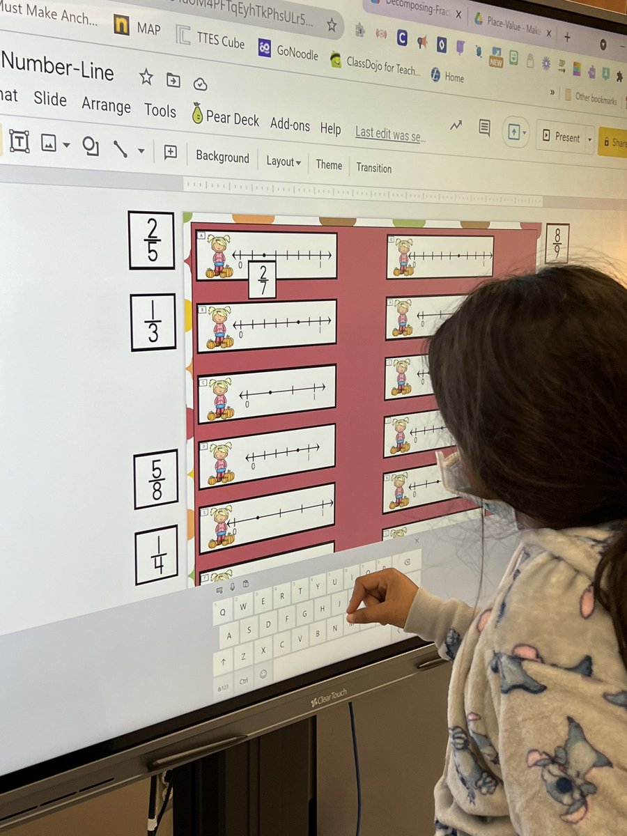 magicreadingele's tweet image. Fractions on a number line using our new Clear Touch. So grateful!  #HernandezSMCISD #strikeasone