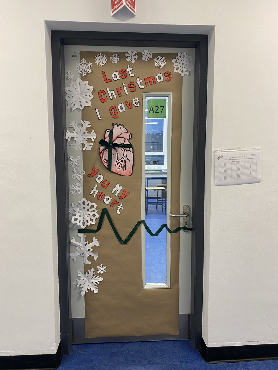 Miss Woodhead tweet media