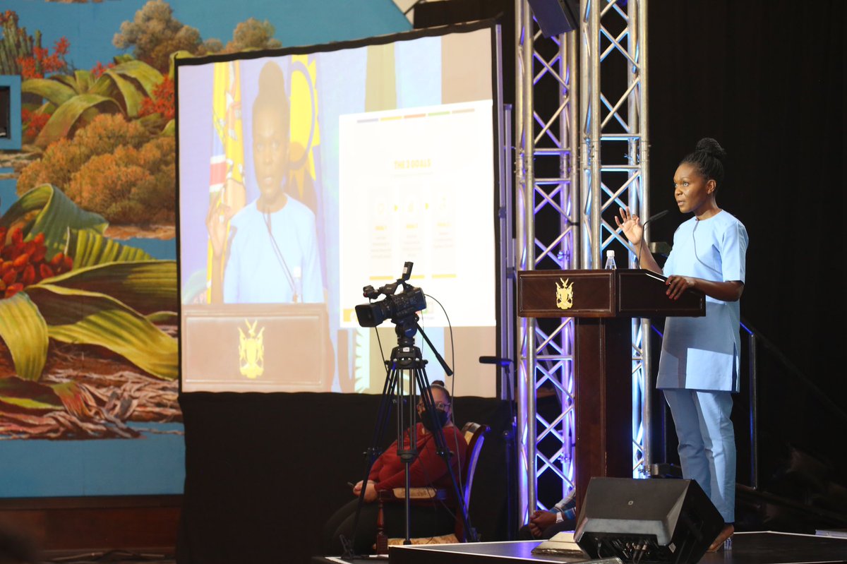 NamPresidency's tweet photo. Presidential Youth Engagement : H.E. Dr @hagegeingob hosted a Youth Engagement Session for the Namibian youth, discussing issues affecting the Namibian youth and the government youth upliftment plans.
#HPPII https://t.co/yEx65n1tYL