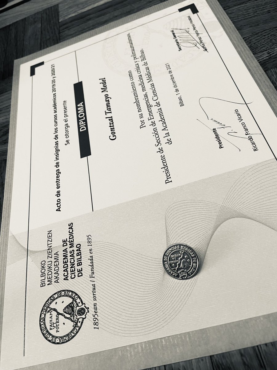 gontzaltamayo's tweet photo. Ayer tuve el privilegio de unirme a una institucion @acmbbilbao, decana entre las de su clase; que desde su fundación hace más de 125 años, ha incluido el humanismo y el abordaje multidisciplinar de las ciencias de la salud entre sus valores. Da que pensar. https://t.co/NYDGbdgEDg