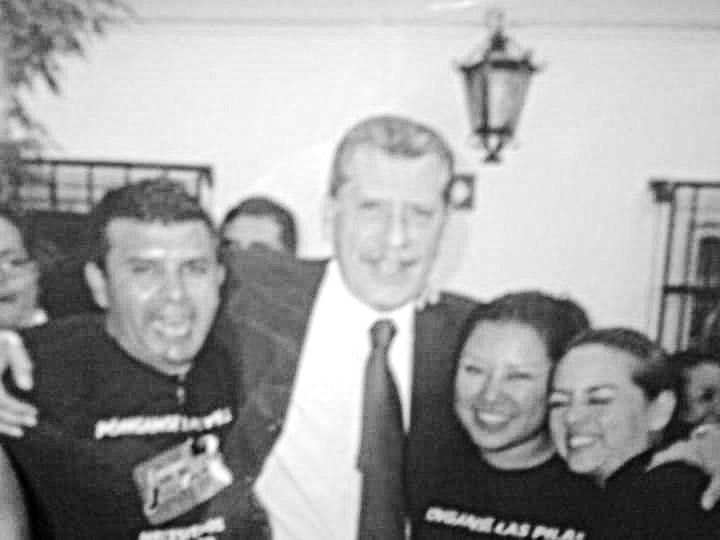 feroso7's tweet photo. Personalidad política aplicaba la diplomacia en los tiempos con la convicción de ser aporte a la nación. @EnriqueJacksonR Descanse en paz🕊 líder que inspiro en la credibilidad de México. 🇲🇽 https://t.co/voJNwSxyor
