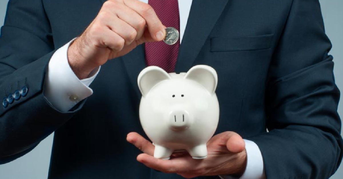 There is no one way to increase your net worth. But with these 6 good financial habits you can start your journey to a better financial future fal.cn/3kj8O