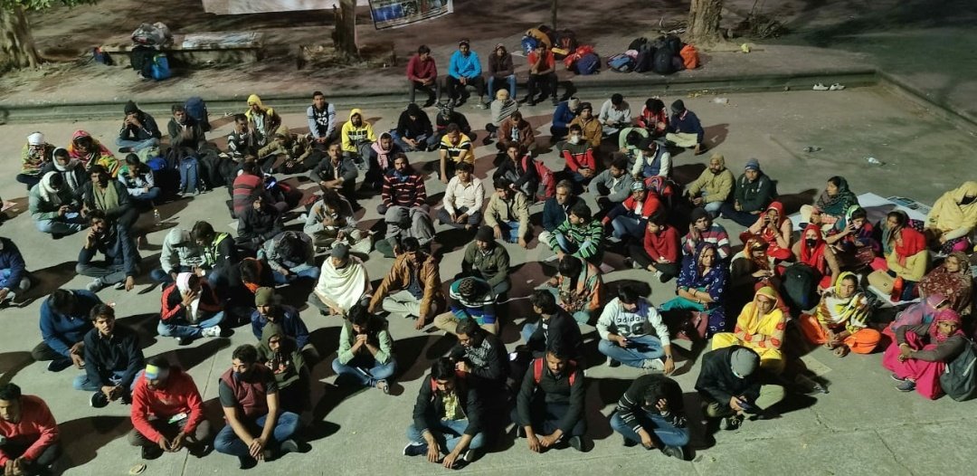 rahulkd732's tweet photo. #JusticeForRailwayStudent https://t.co/QfwU8DR4MR