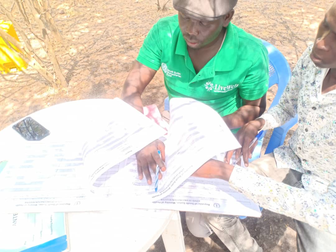 livewell_org's tweet photo. We continue to provide essential healthcare services in Verteth Payam, Pibor County. Supportive supervision at Verteth PHCU.... With emphasis on validation of Covid-19 vaccination records and IR registers. Thanks to @unicefssudan for the support. #SSOT https://t.co/yRkEVJZaQJ