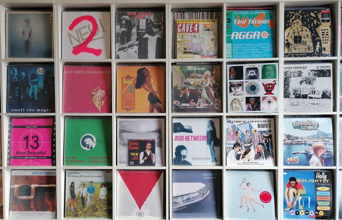BlondiauPascal's tweet photo. Killing Time: Sort Records by theme: X-mas Edition: #Sparks No. 1 in heaven #Neu 2 #BigStar 3rd #Cave4 #FünfFreunde #theblackheartprocession Six #L7 #AchtEimerHühnerherzen #BoxNr9 #10cc #ElfPower #RandyNewman 12 Songs #DeanAndBritta 13 Most Beautiful  @tief_kultur https://t.co/p2d4a6iNwm
