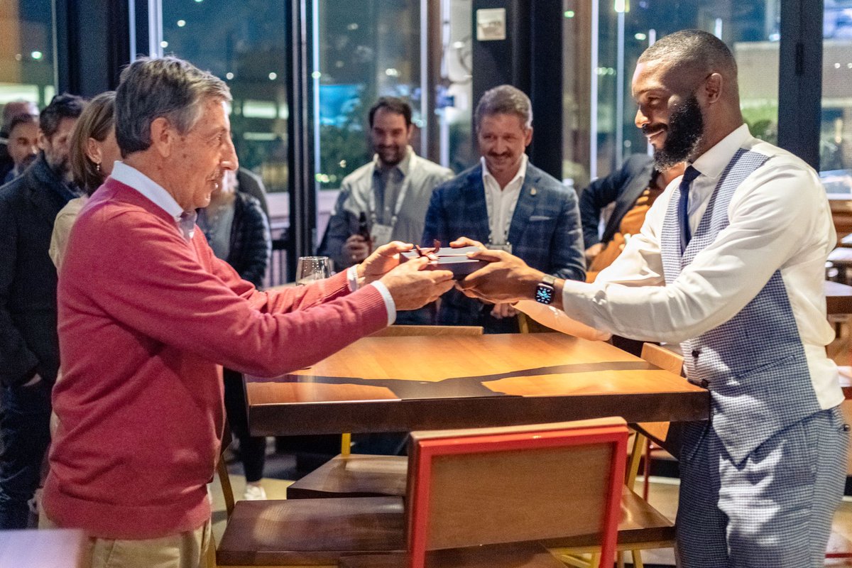 TheWorldGames's tweet photo. The meetings continue with National Olympic Committees in Birmingham, Alabama. We were happy to meet the Mayor of Birmingham @randallwoodfin on the first evening of the National Olympic Committee's meetings, and visit the new amazing @ProtectiveStdm 

#WeAreTheWorldGames https://t.co/vO7nuOeG3I
