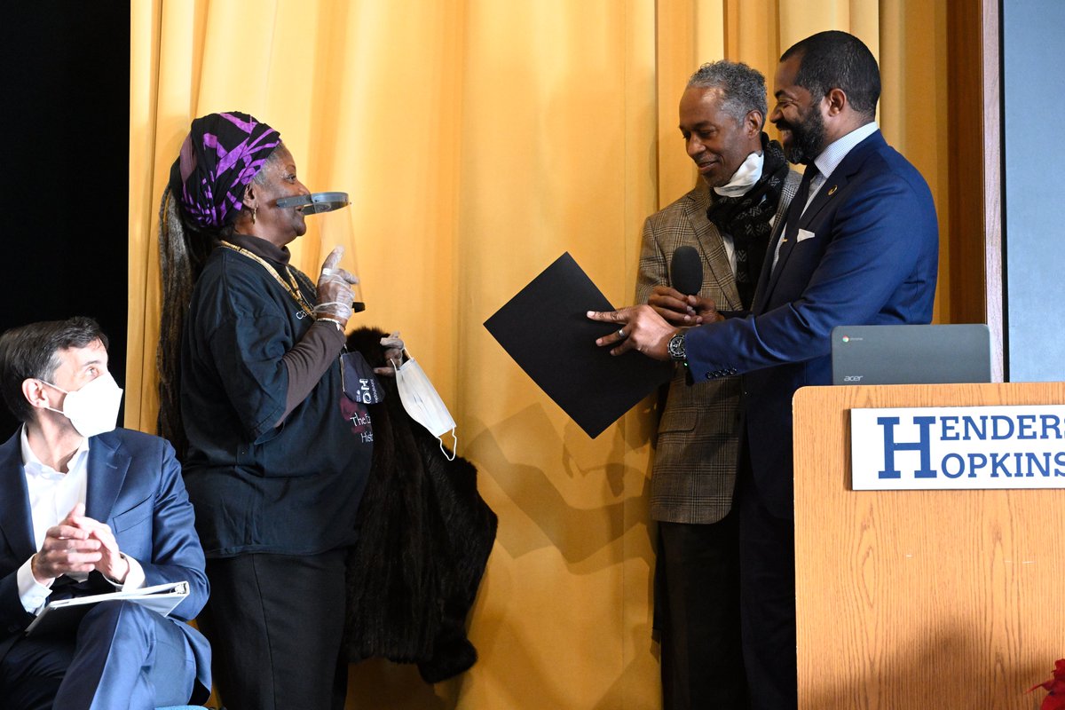 ImpactGreater's tweet photo. Excited to see longtime East Baltimore community activist Nia Redmond receive this citation from City Council President @Nick_Mosby and Councilman @RobertStokesSr. She deserves all the accolades for her amazing vision of #EBHL! https://t.co/bNrnSWUJRx