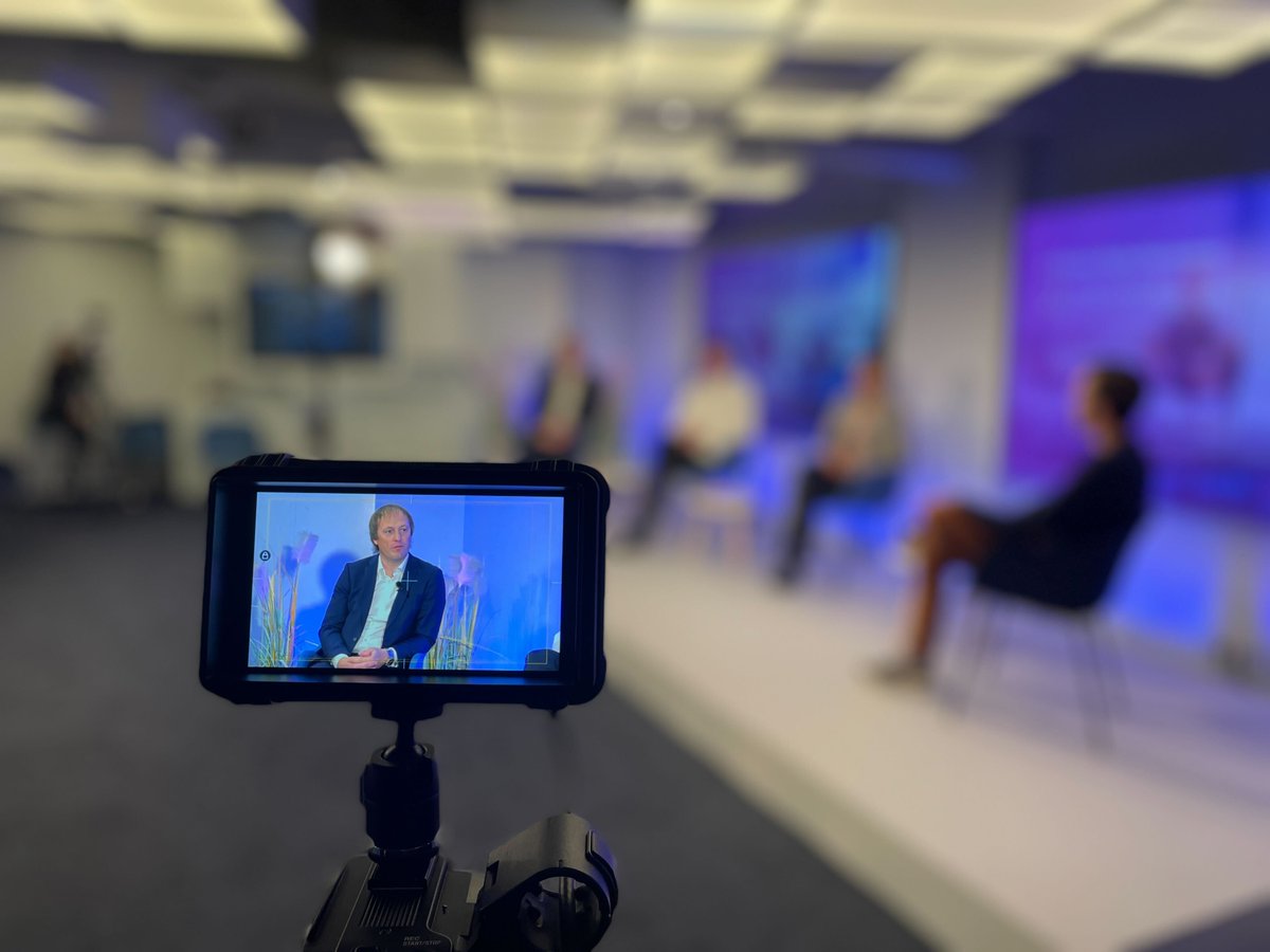 e_estonia's tweet image. Tap into the future of #eEstonia, envisioned by @KerstiKaljulaid @taavikotka and @MartenKaevats 

#eEstoniaDigitalDiscussions #egovernance #digitalnation