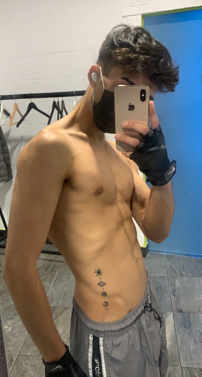 badbasten's tweet photo. Tiempo de Gym 💪🏼💪🏼 https://t.co/PlTlJRXLLe